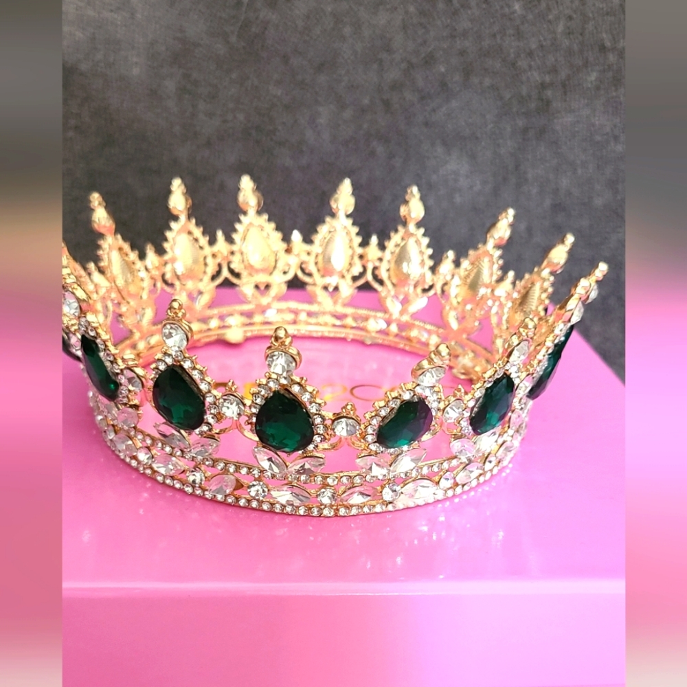 2 crowns